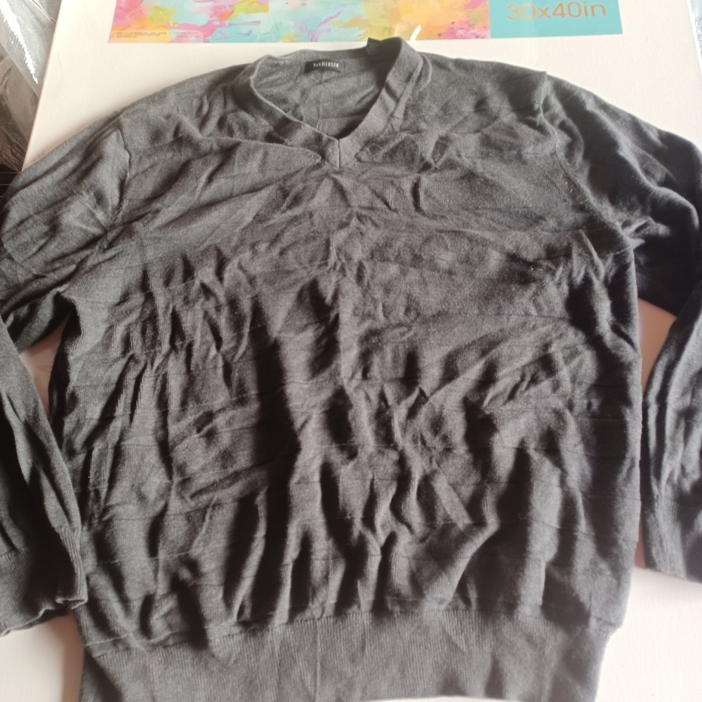 Van Heusen Mens XL V-Neck Sweater Charcoal Gray Vertical Stripe Long Sleeve